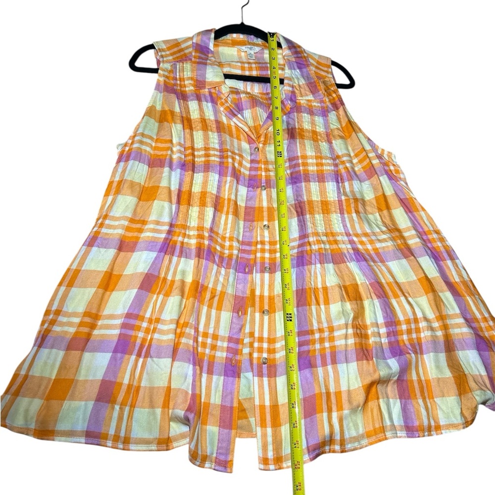 Women's Plaid Sleeveless button down shirt - Picture 5 of 5